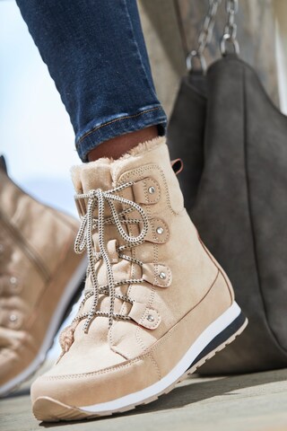 VIVANCE Lace-Up Boots in Beige