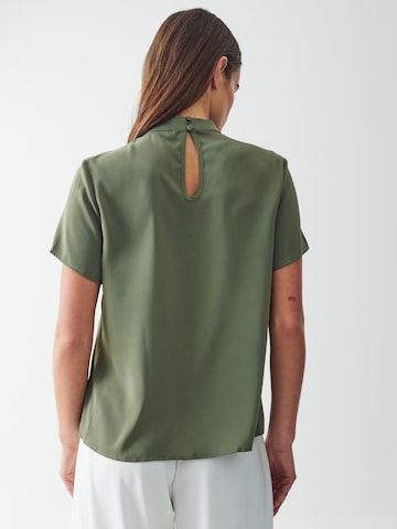 Willa Blouse in Green: back