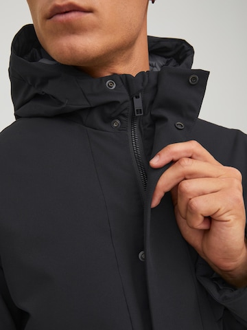 JACK & JONES Jacke 'BLATIGER' in Schwarz