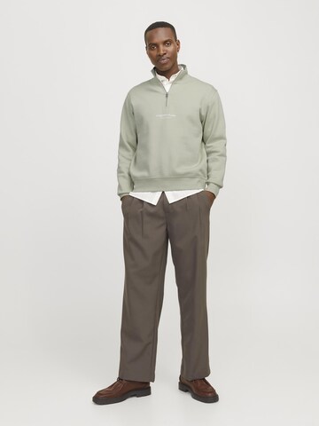 Sweat-shirt 'JORVesterbro' JACK & JONES en vert