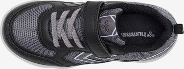 Hummel Sportschuh in Grau