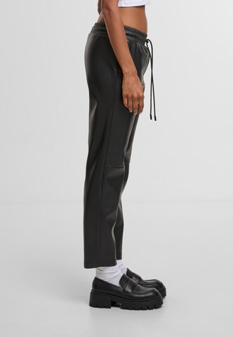 Urban Classics Regular Pants in Black