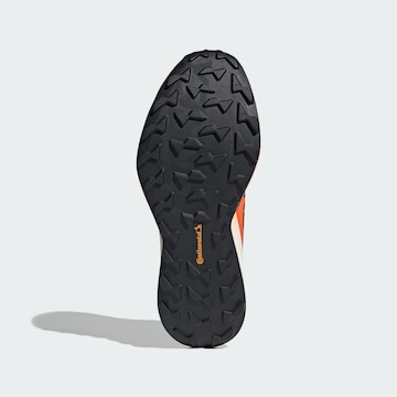 ADIDAS TERREX - Sapatilha de corrida 'Agravic 4' em laranja