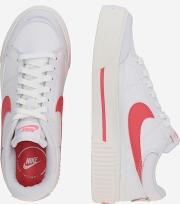 balts Nike Sportswear Zemie brīvā laika apavi 'Court Legacy Lift'