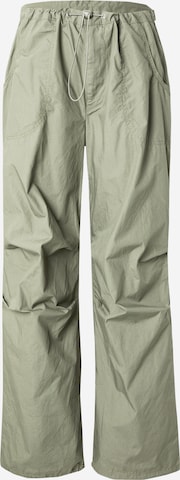 Loosefit Pantalon 'TOGGLE' Cotton On en vert : devant