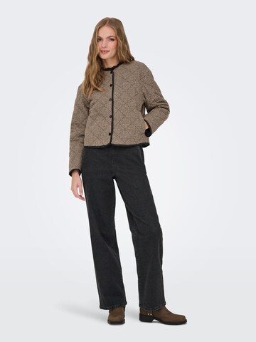 Jaqueline de Yong Tussenjas 'Emery' in Bruin