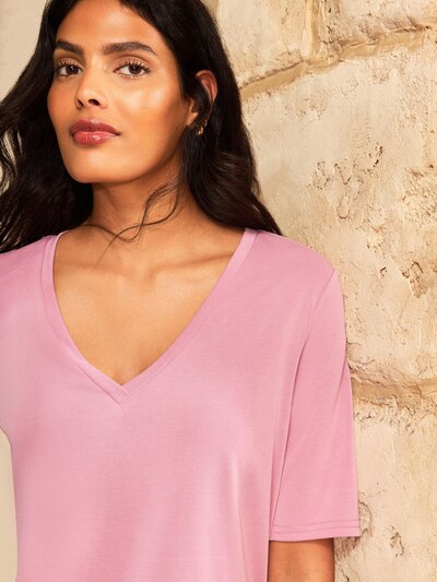 Tricou pe S love & roses pe roz pal, Vizualizare produs