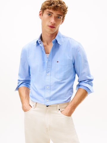 TOMMY HILFIGER Regular fit Overhemd 'HERITAGE' in Blauw: voorkant