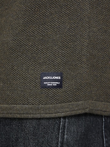 JACK & JONES جينز مضبوط كنزة صوفية 'Hill' بلون أخضر