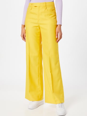 Banana Republic Pleated Pants 'EXAGGERATED' in Yellow: front