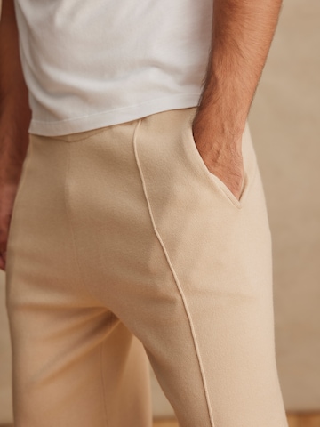 Effilé Pantalon 'Marius' DAN FOX APPAREL en beige