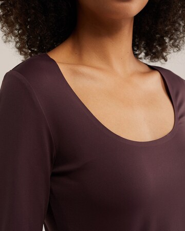 Tricou de la WE Fashion pe mov