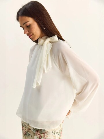 Camicia da donna di Bianco Lucci in bianco