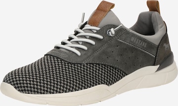 MUSTANG Sneakers in Grey: front