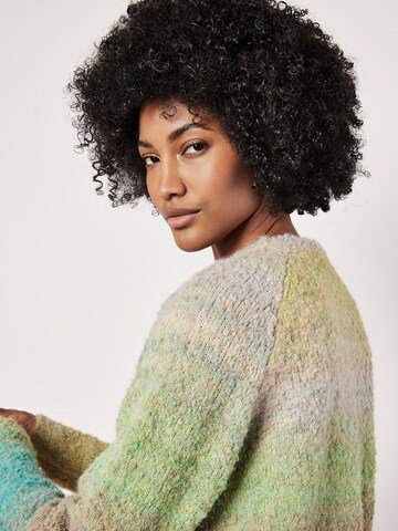 Pull-over ' ' Apricot en vert