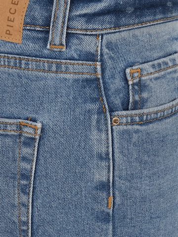 Pieces Petite Regular Jeans 'LEAH' in Blauw