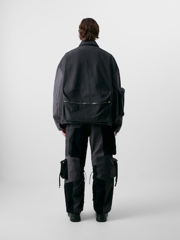 KARL LAGERFELD JEANS Prehodna jakna 'ATELIER' | črna barva: zadnja stran