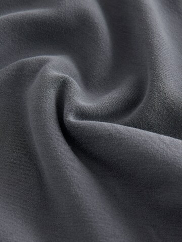 self. Flared Hose in Blau