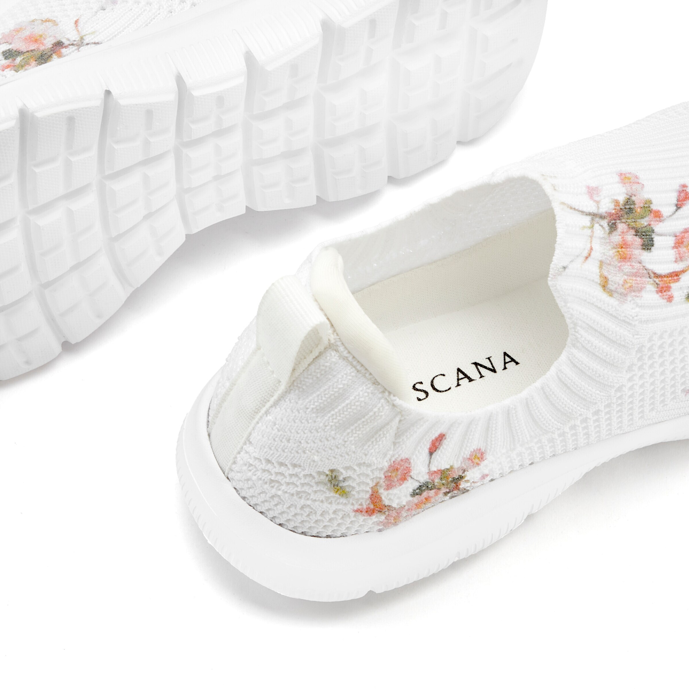 LASCANA Slip-Ons in White