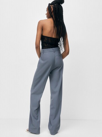 Wide leg Pantaloni cu dungă de la Pull&Bear pe albastru