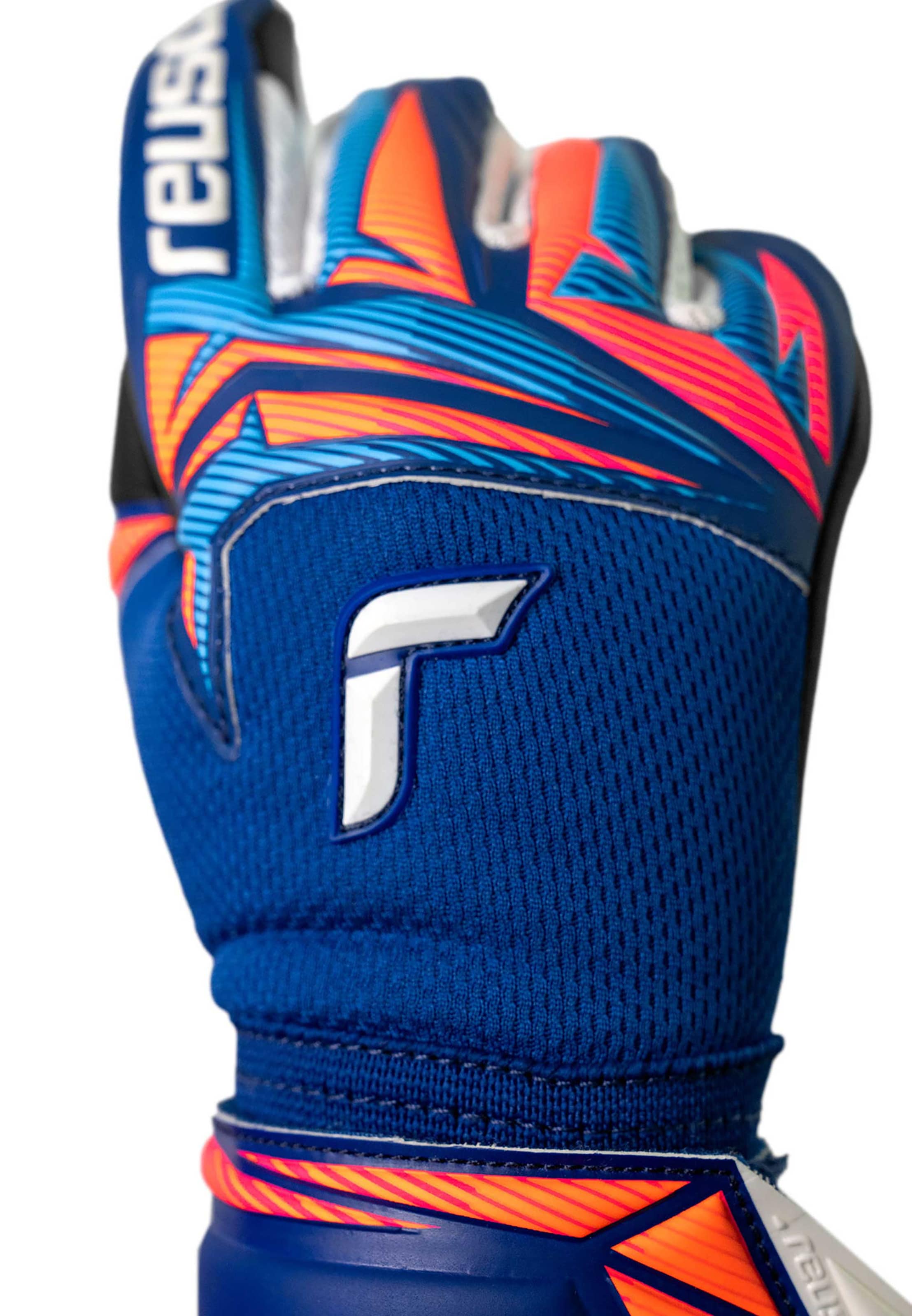 REUSCH Torwarthandschuhe 'Attrakt Infinity Evolution NC Junior' in Blau