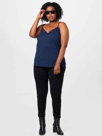 ABOUT YOU Curvy Topp 'Sofia' i blå