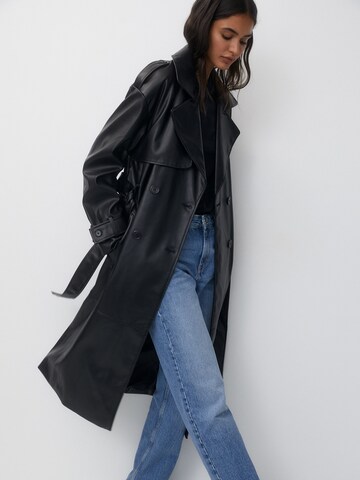 Pull&Bear Between-seasons coat in Black