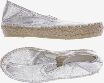 LAZAMANI Flats & Loafers in 39 in Silver: front