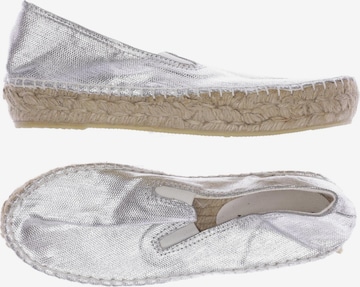 LAZAMANI Flats & Loafers in 39 in Silver: front