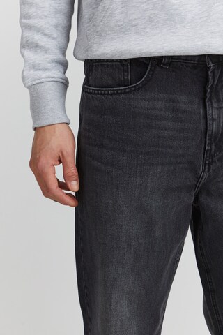 !Solid Regular Jeans 'Boaz' in Schwarz