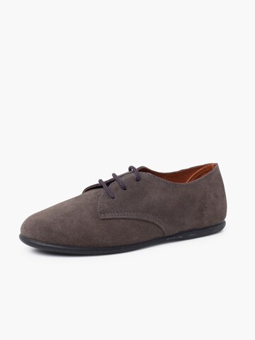 Chaussure basse Pisamonas en gris : devant