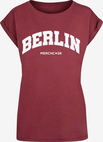 Merchcode Shirt 'Berlin Wording' in Rood: voorkant