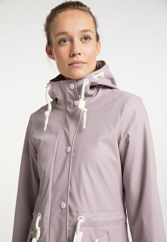 ICEBOUND Raincoat in Pink