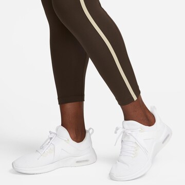 NIKE Skinny Sporthose in Braun