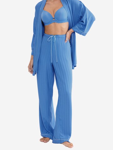 Pantalon de pyjama ' Red Label Amourette Jacquard ' TRIUMPH en bleu : devant