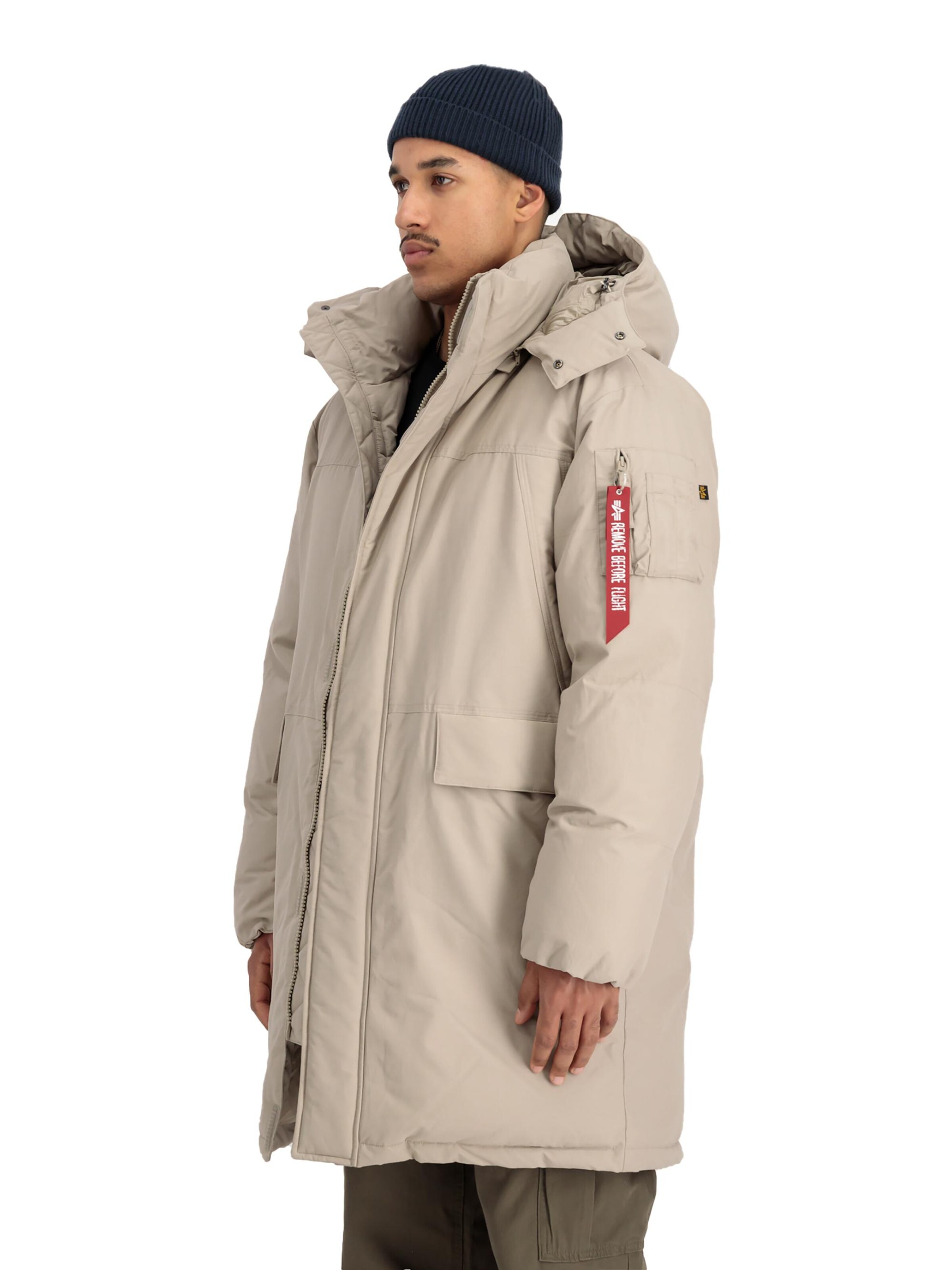 ALPHA INDUSTRIES Winter Parka in Beige