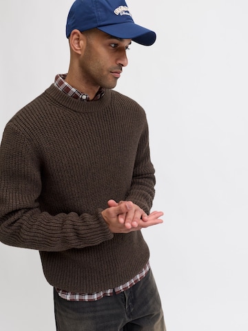 JACK & JONES Sweater in Brown