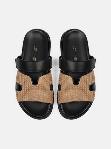 L37 HANDMADE SHOES Pantolette 'NOT MY PROBLEM'‌‌‌‌ in Schwarz