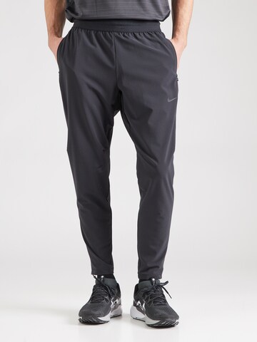 NIKE regular Παντελόνι φόρμας 'Flex Rep' σε μαύρο: μπροστά