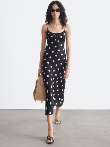 & Other Stories - Vestido en negro: frente