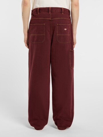 DICKIES Luźne Jeansy 'Madison' w kolorze czerwony