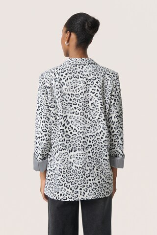 SOAKED IN LUXURY Blazer 'Shirley' in Grau