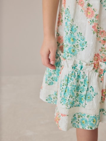 LAURA ASHLEY Платье в Белый