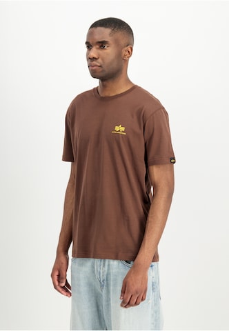 ALPHA INDUSTRIES Koszulka w kolorze brązowy