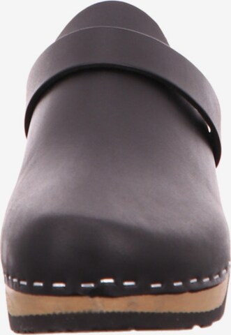 SOFTCLOX Clogs in Black