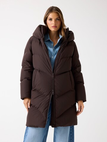 GUESS Jacke in Braun: Vorderseite