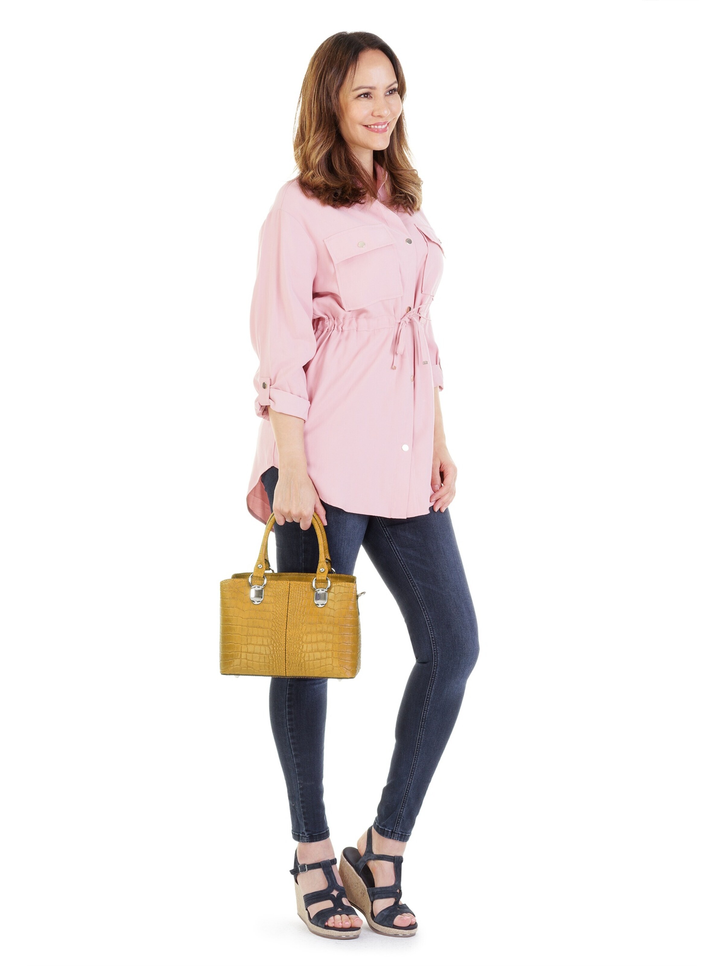 Cluty Crossbody Bag in Yellow: front