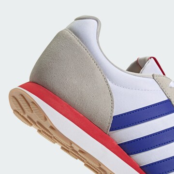Baskets basses ADIDAS SPORTSWEAR en blanc