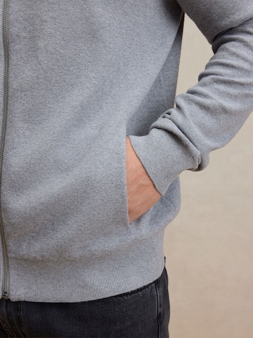 Vestes en maille 'Valentin' DAN FOX APPAREL en gris