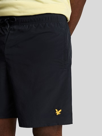 Lyle & Scott Regular Broek in Blauw